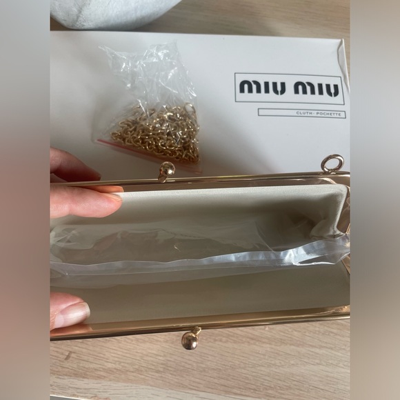 SOLD MIU MIU AUTHENTIC POUCH - Picture 8 of 9